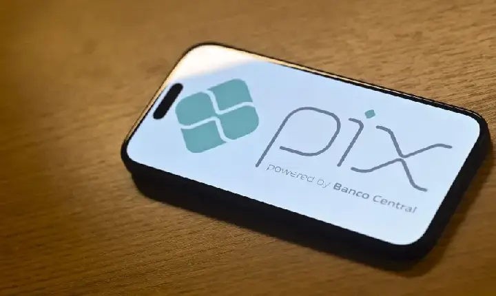 Banco Central adia novas regras do Pix contra fraudes; veja o que muda