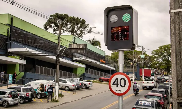 Radares instalados em Cotia passam por aferição do IPEM; confira datas e locais