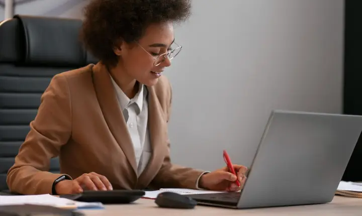 Secretaria de Trabalho e renda tem inscrições para curso gratuito de Assistente Administrativo