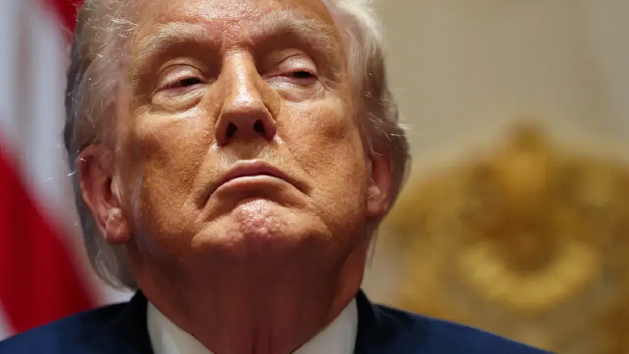 Trump anuncia taxa de 100% para genéricos importados a partir de 2028
