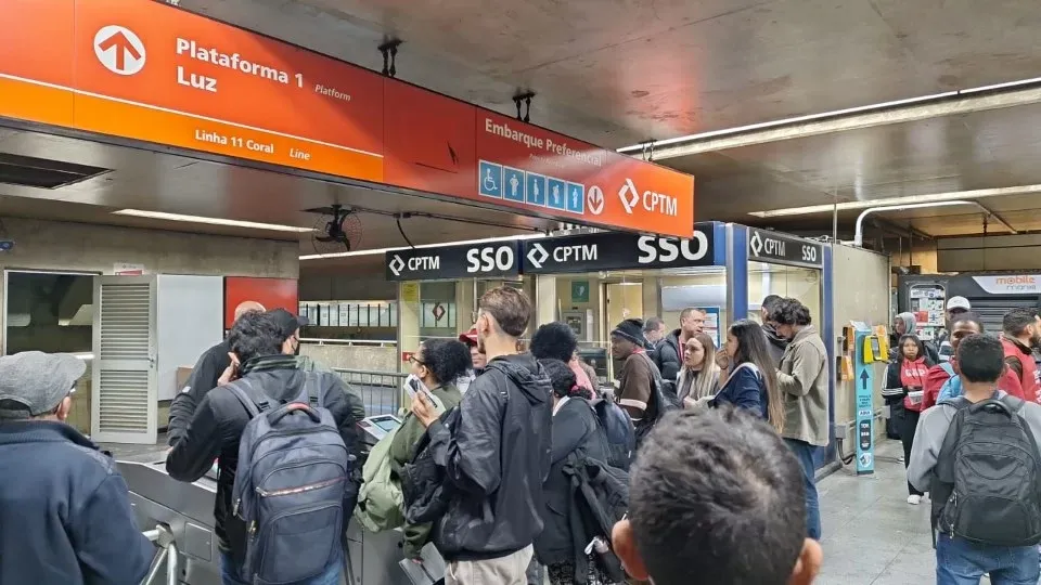 Metroviários decidirão na noite desta 3ª feira se greve vai continuar