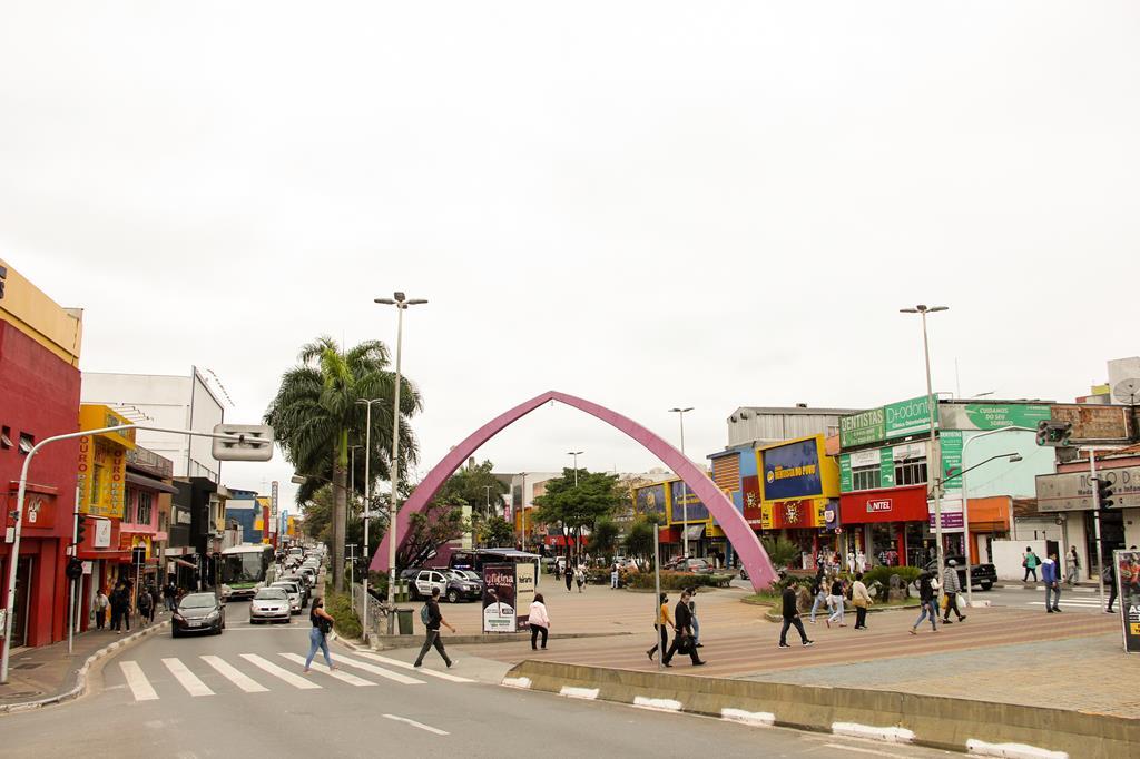 Barueri é a 2ª melhor cidade do país para os negócios no comércio e serviços