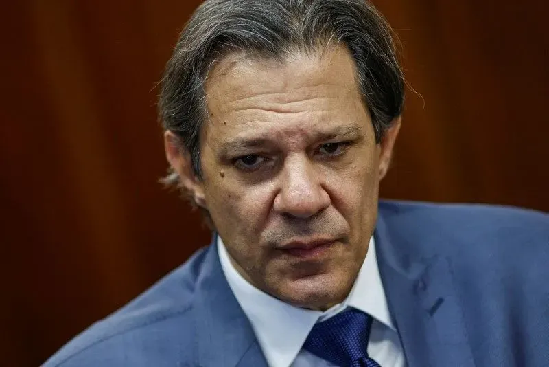 Governo fará revisão da tabela do IR para corrigir faixa de isenção, diz Haddad