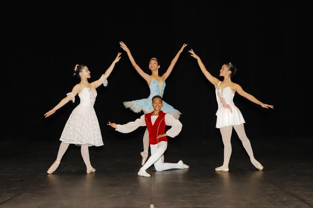 Alunos do Núcleo de Dança de Barueri são classificados em pré-seletiva internacional