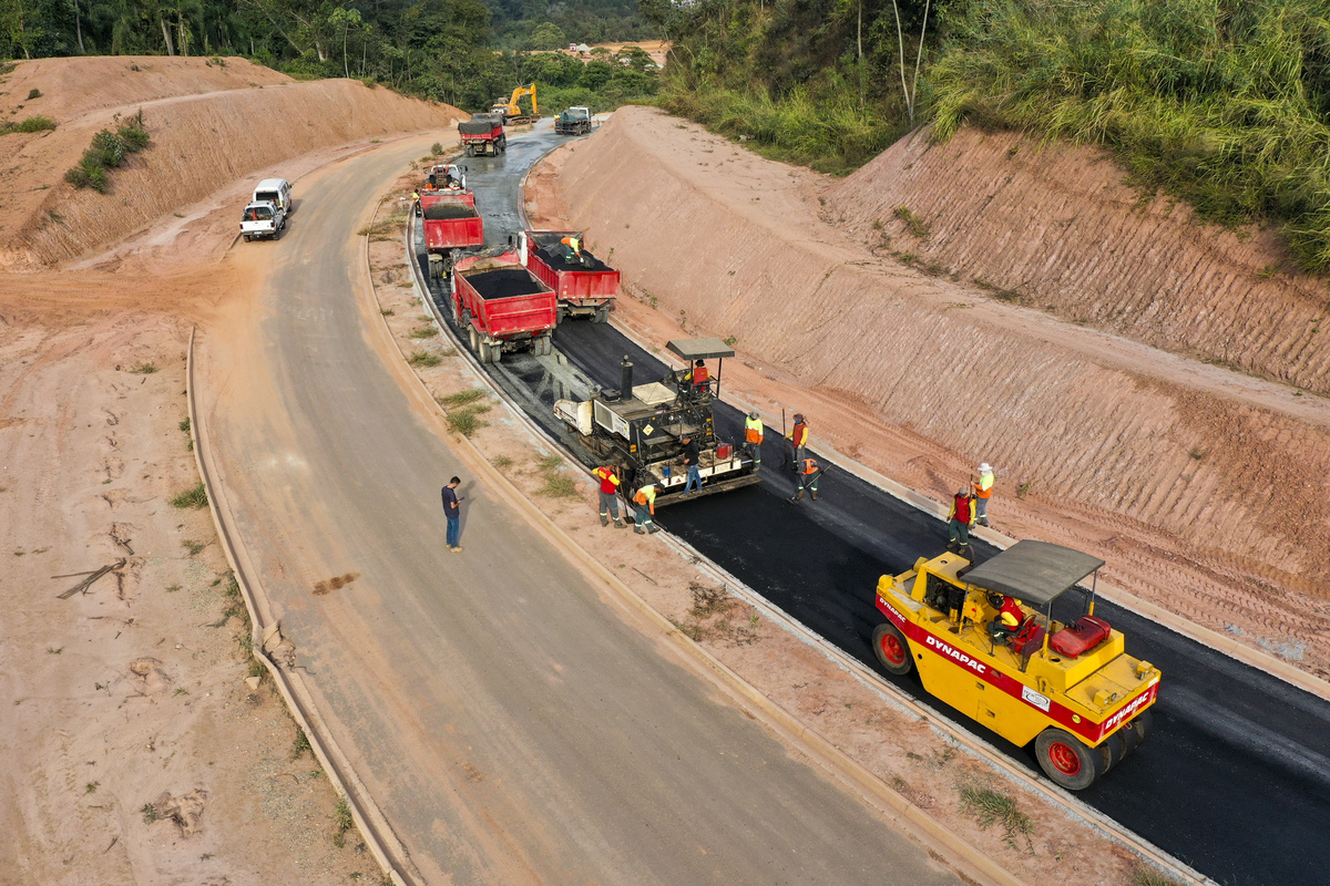 Construção da nova avenida do Polvilho segue em andamento