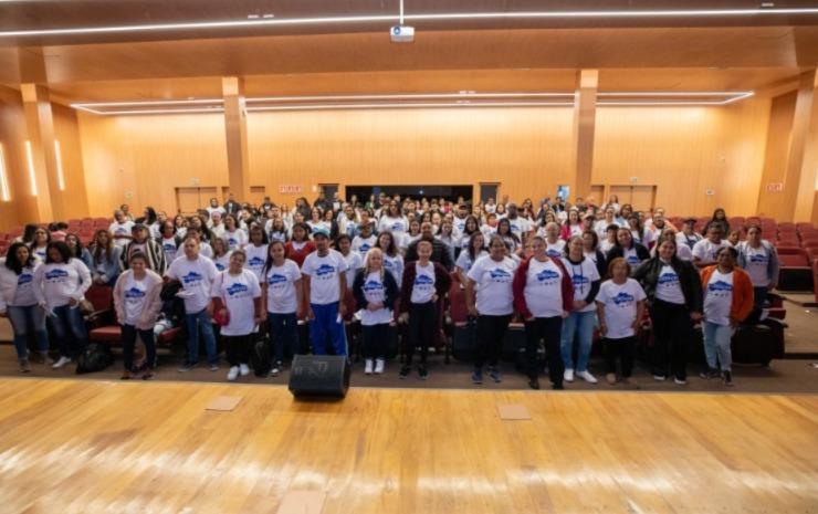 Prefeitura de Santana de Parnaíba integra 190 novos participantes no Projeto Crescer em evento no CAB