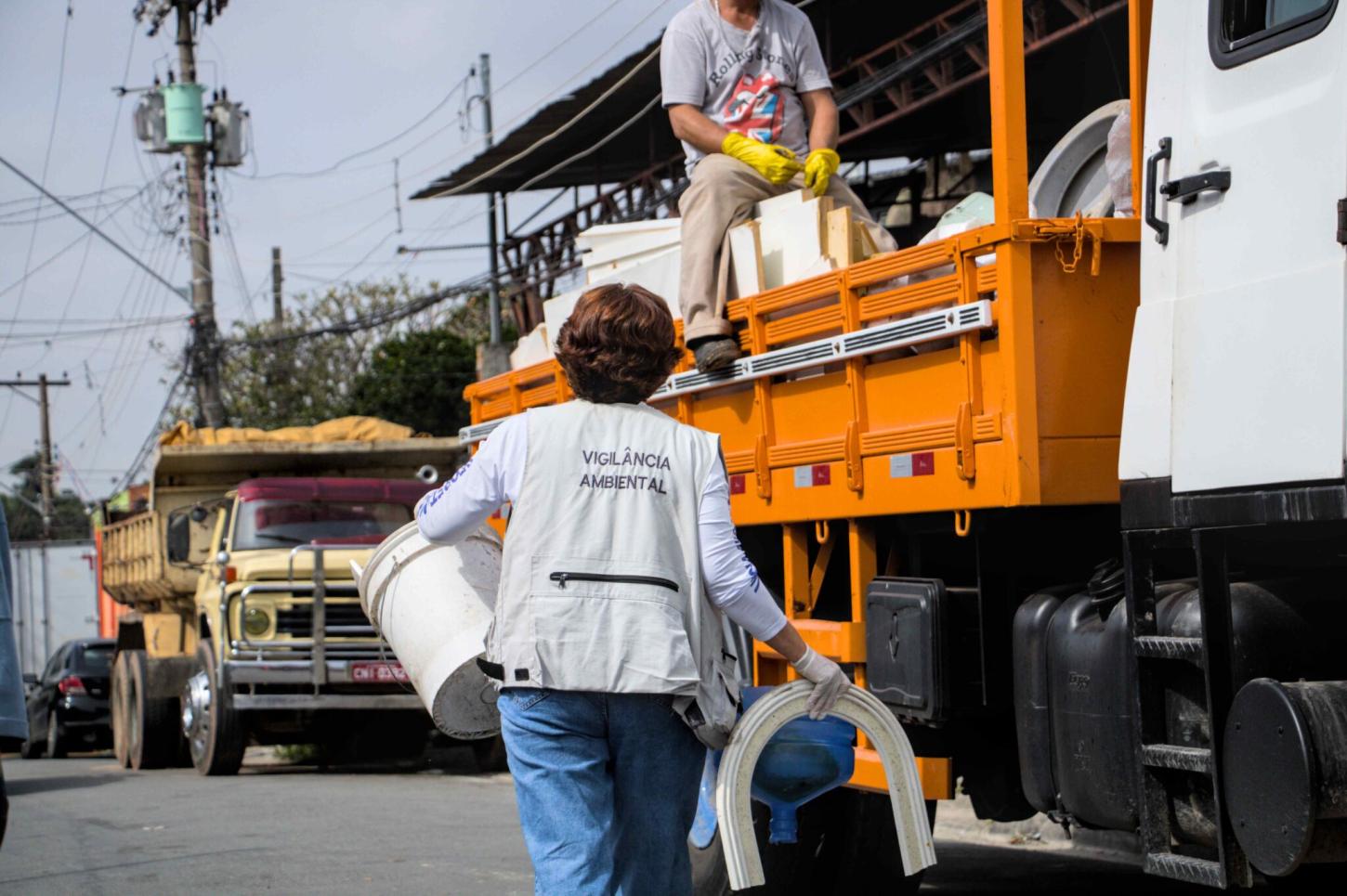 ‘Operação Cata-treco contra a Dengue’ acontecerá toda quarta-feira em Cotia