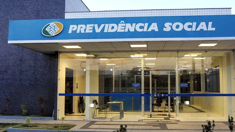 Golpistas criam perfil falso no Instagram e se passam pelo INSS