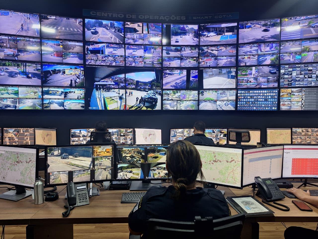 Cotia inaugura novo Centro de Monitoramento da Guarda Civil e amplia estrutura de segurança na cidade