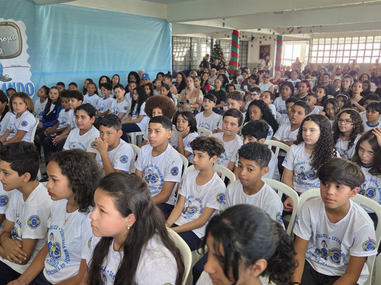 Projeto Educando forma 600 alunos em projeto de resistência às drogas e à violência