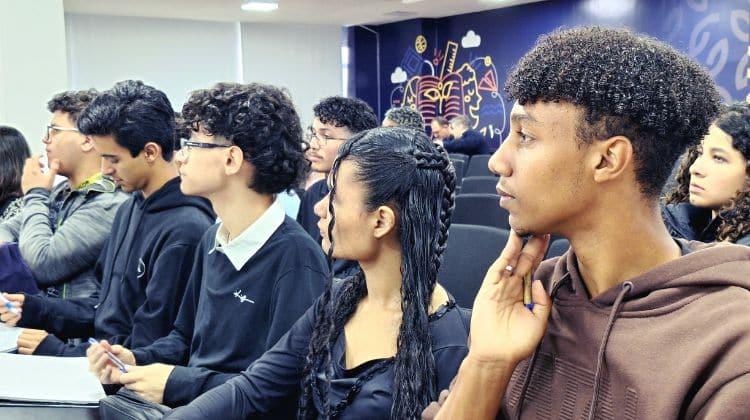 Cotia: Programa BEEM amplia vagas de estágio