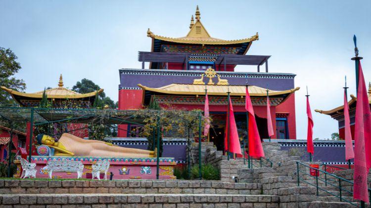 Cotia é destaque no Guia Turístico de Religiões Orientais