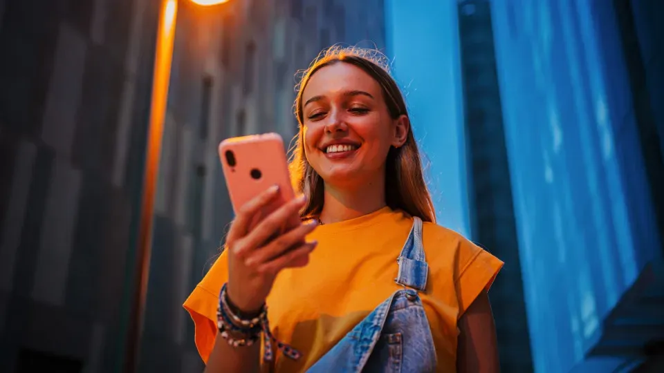 É dependente do celular? Três dicas que prometem melhorar a sua vida