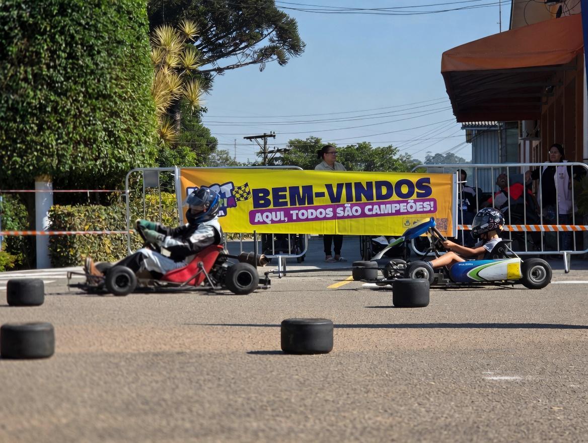 Kart Terapia leva emoção, inclusão e sensação de liberdade às pessoa com deficiências
